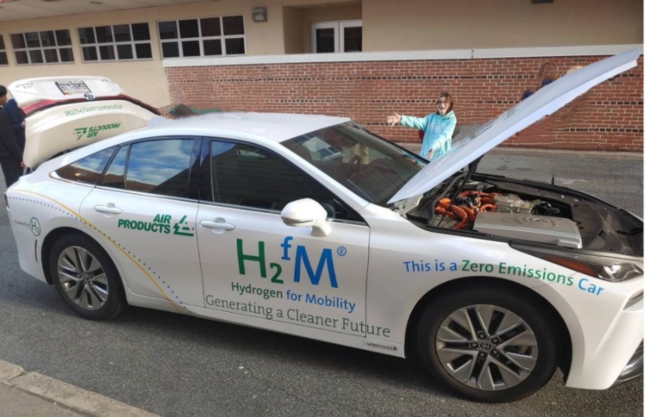 Awesome Opportunity: Hydrogen Fuel-Cell Cars!